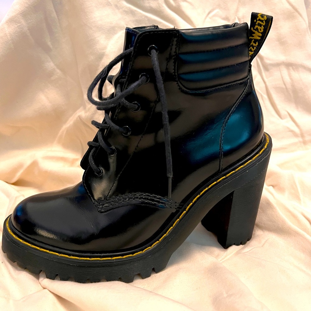 Dr. Martens Persephone boots